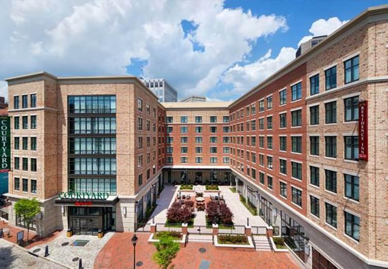מלון Courtyard By Marriott Richmond Downtown מראה חיצוני תמונה