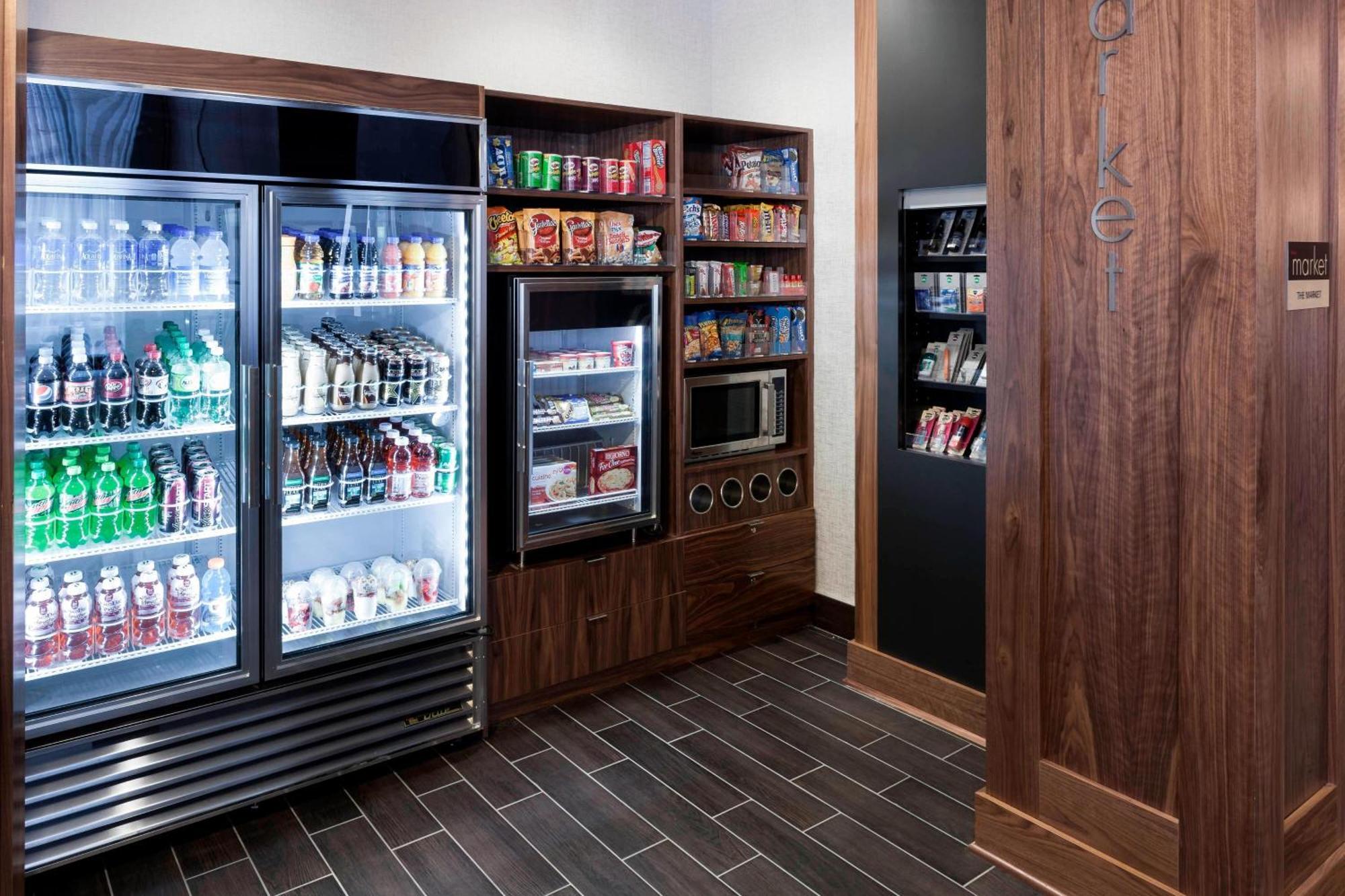 מלון Courtyard By Marriott Richmond Downtown מראה חיצוני תמונה