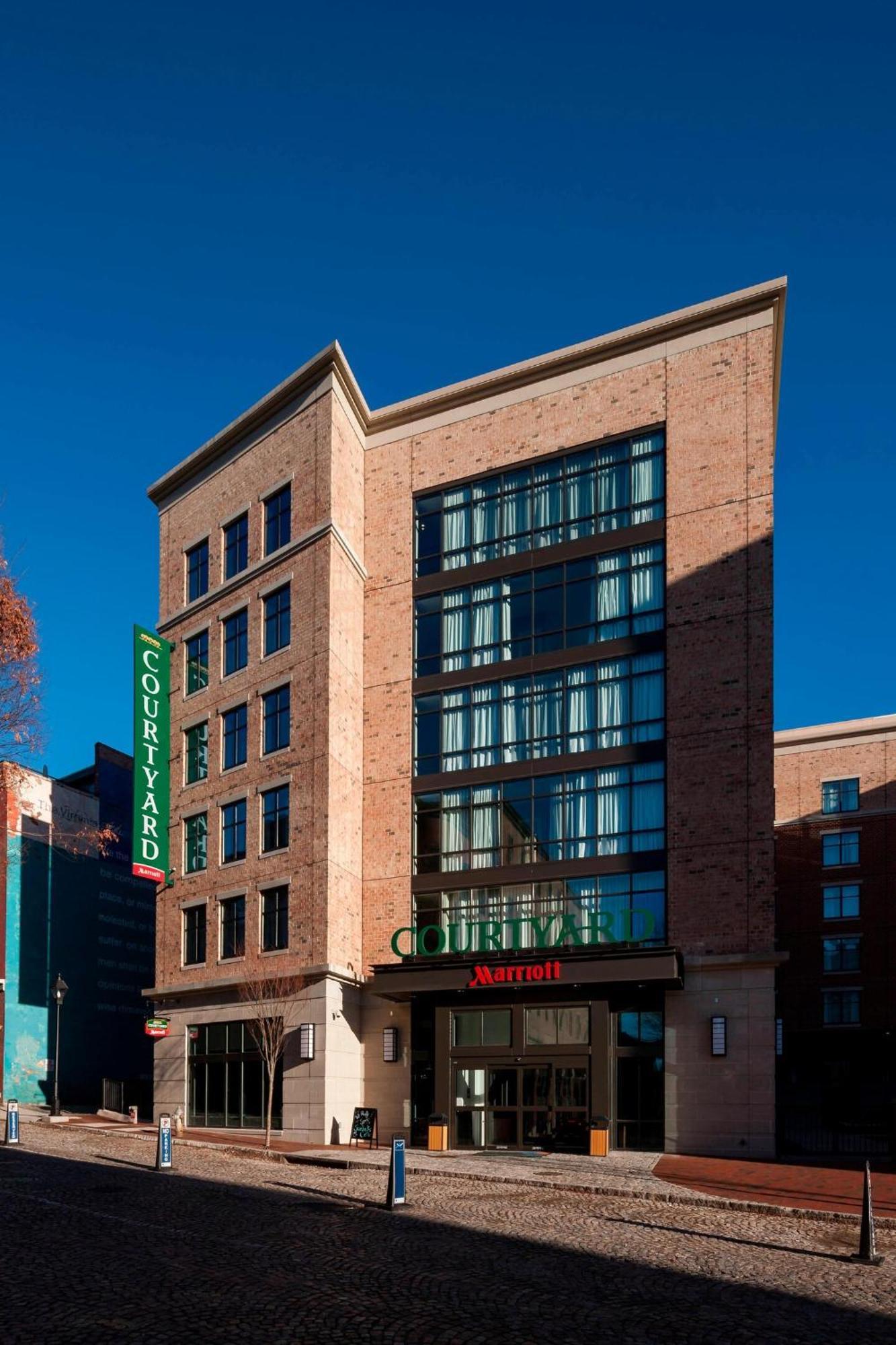 מלון Courtyard By Marriott Richmond Downtown מראה חיצוני תמונה